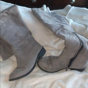 american eagle knee high boots size 6 1/2